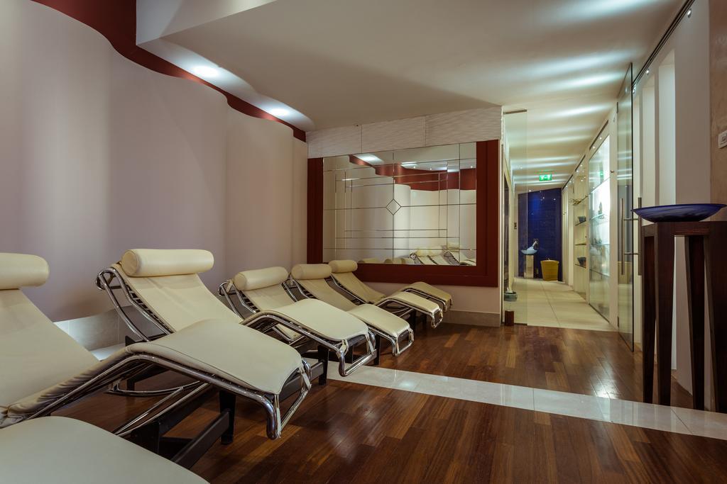 Hotel Luna Riccione E Aqua Spa Only Adults +12 Exterior photo